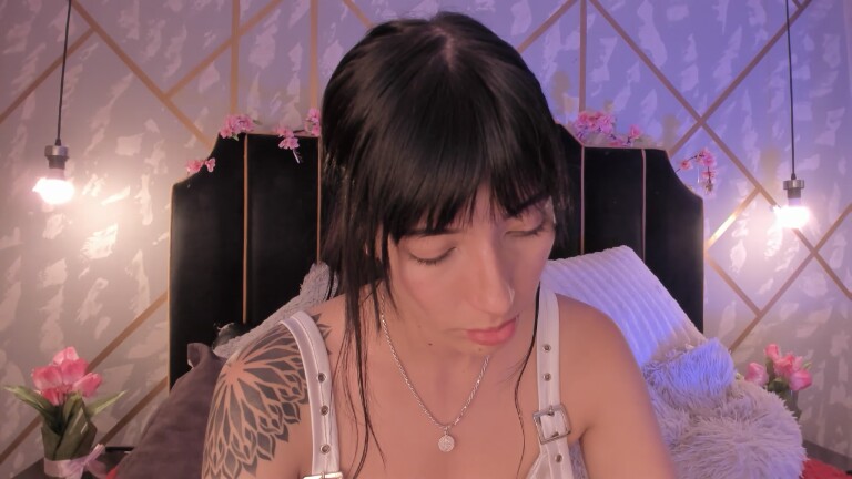 VioletaParr's Streamate show and profile