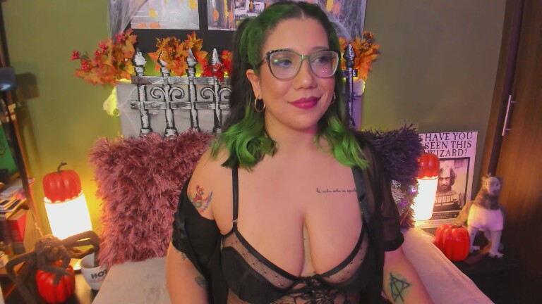 MonikaOrtiz's Streamate show and profile