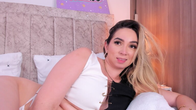 AmeliaCooperr's Streamate show and profile