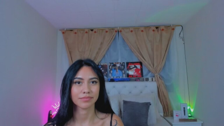 NinaMonet's Streamate show and profile