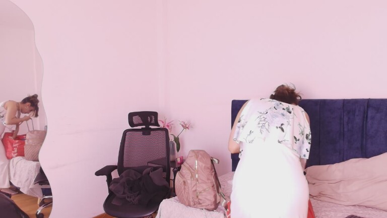 Selene_Leon's Streamate show and profile