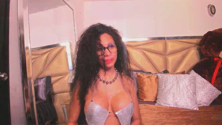 KarenDuval's Streamate show and profile