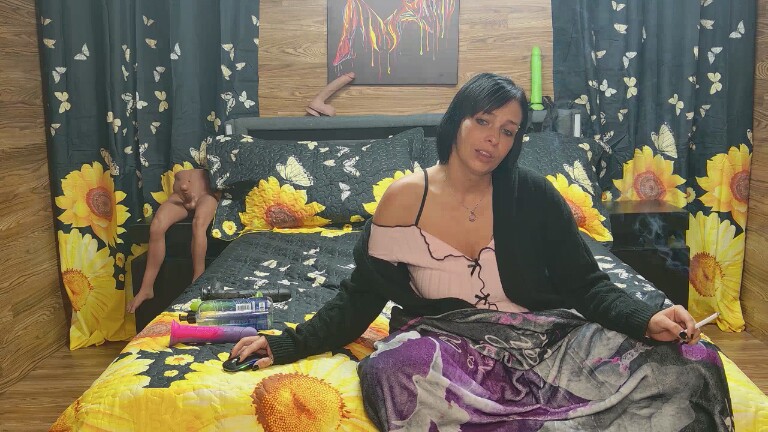 thesexymilf22's Streamate show and profile