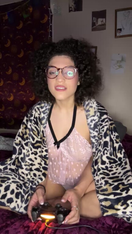 UrFavoriteGoddessAthenaaa's Streamate show and profile