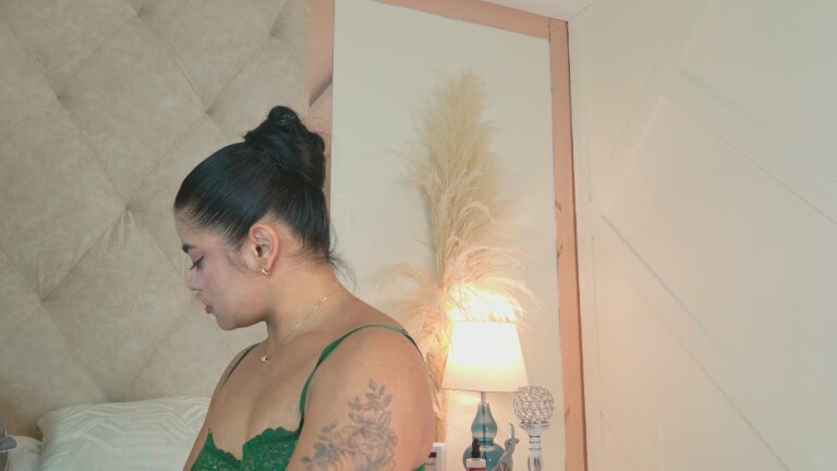 SamanthaMarquez's Streamate show and profile