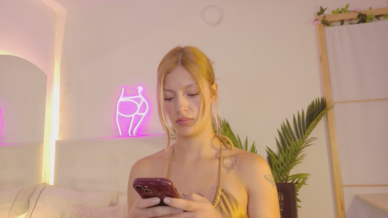 AmeAlcaraz's Streamate show and profile