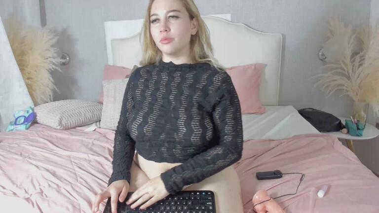 Lulubonny's Streamate show and profile