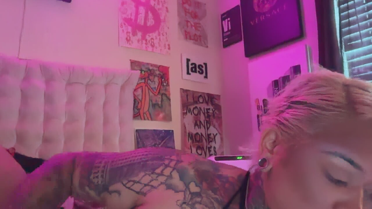 AshleyAve