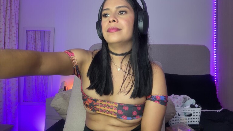 Sophie_rosse's Streamate show and profile