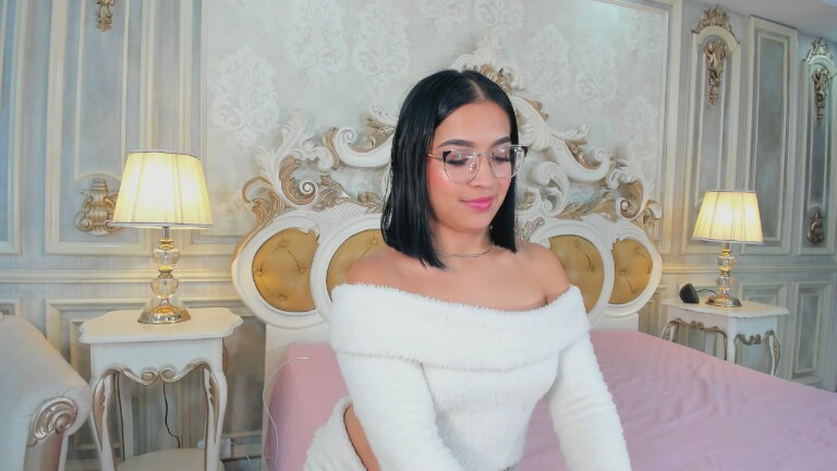 ViolettaG's Streamate show and profile