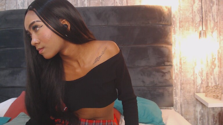 LunnaRossee's Streamate show and profile