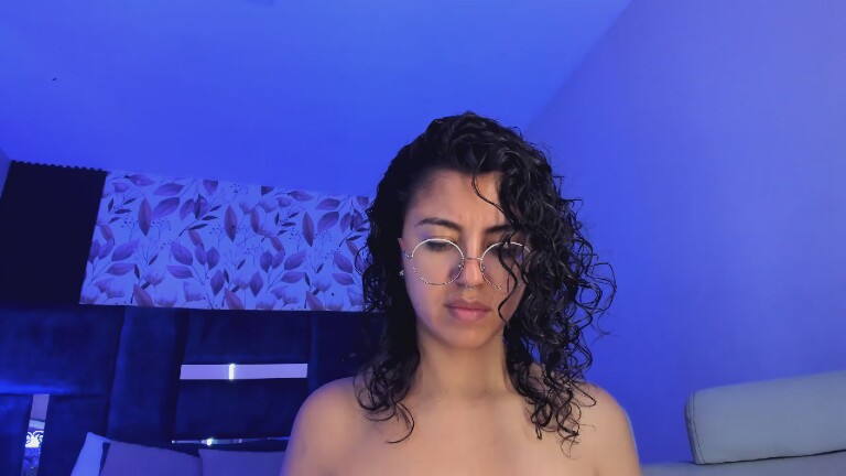 Amareto's Streamate show and profile