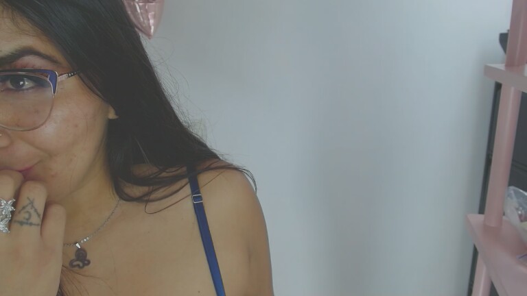 LunaDumont's Streamate show and profile