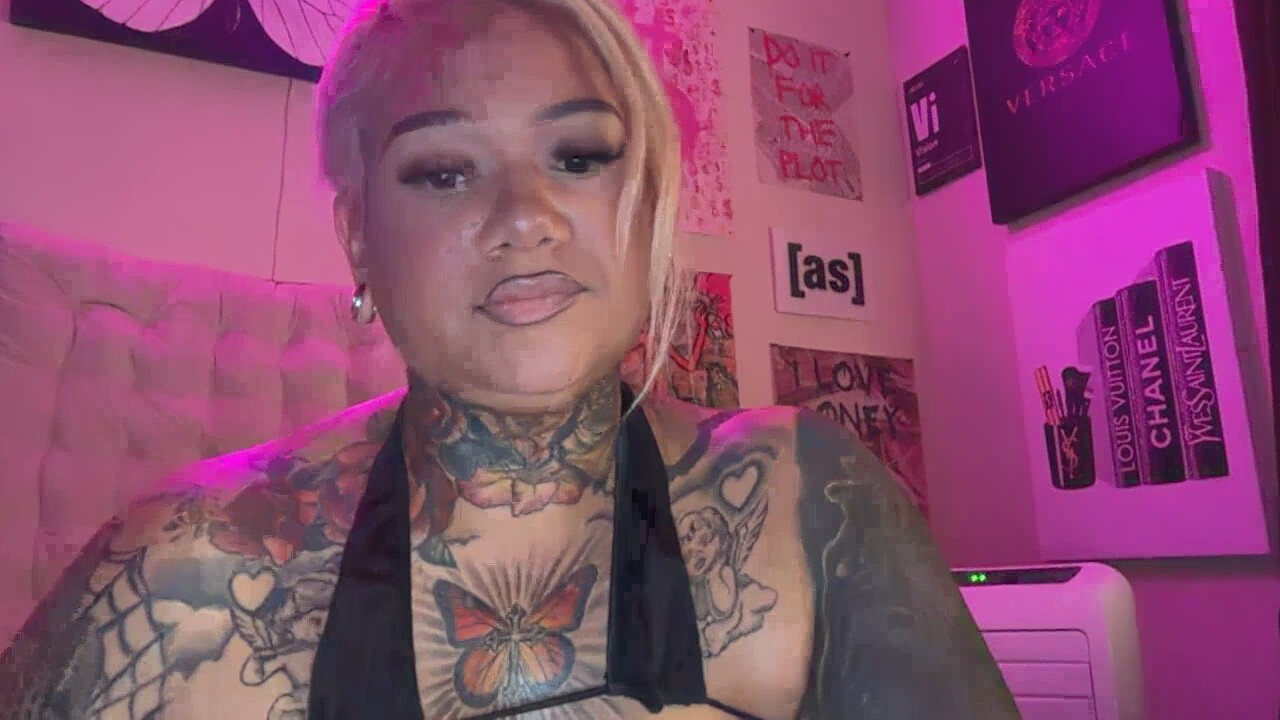 AshleyAve