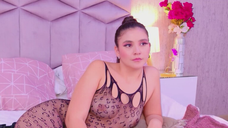 AndreaDum's Streamate show and profile