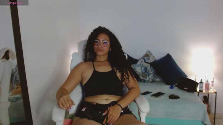 Valentina_blondell19's Streamate show and profile