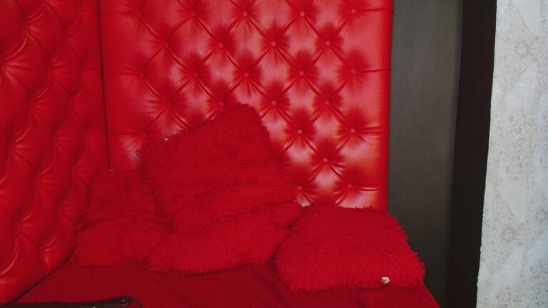 LadyMiaXxx's Streamate show and profile