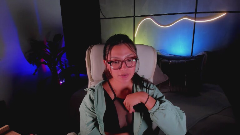 EmiilyMazzon's Streamate show and profile