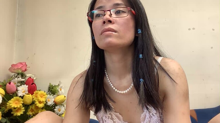 Sweethanajapanese's Streamate show and profile