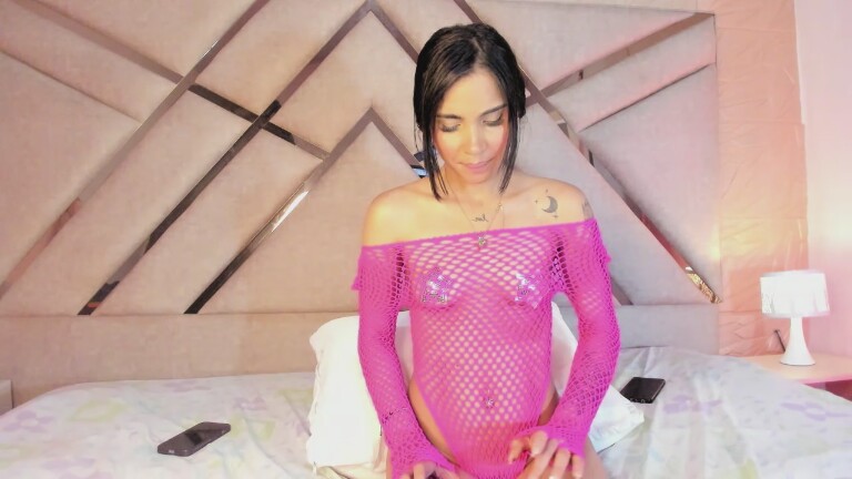 sophia_paris's Streamate show and profile