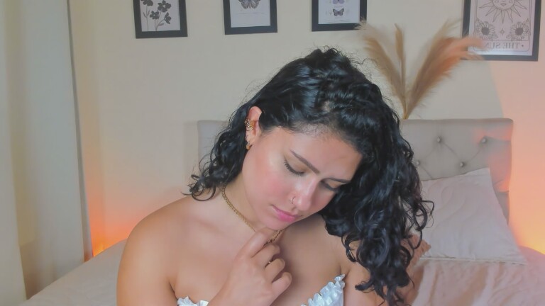 Daphnegb's Streamate show and profile