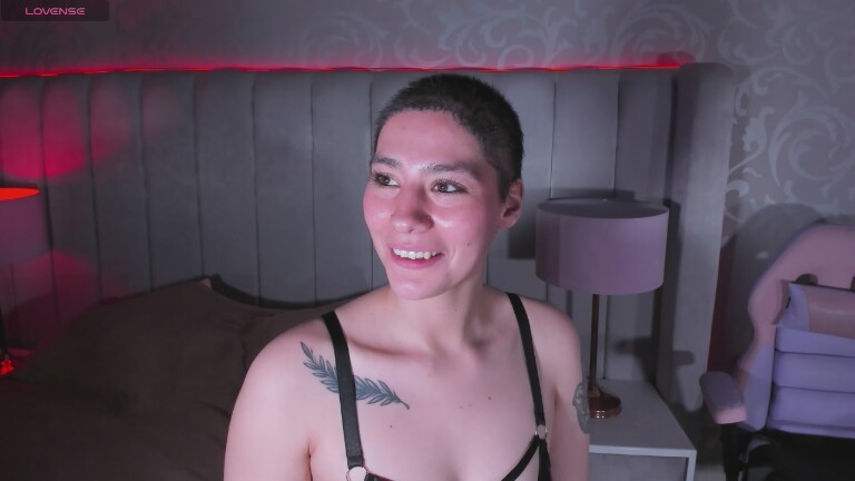 Raven_Fox's Streamate show and profile