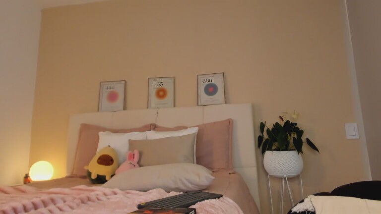 NayaPalmer's Streamate show and profile