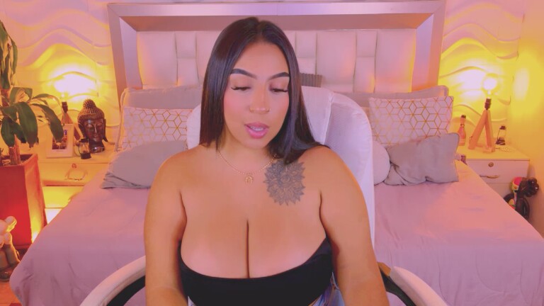 MartinaPiero's Streamate show and profile