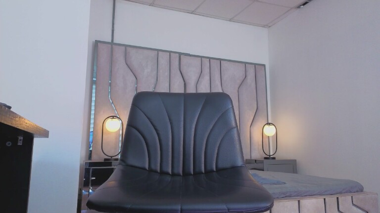 MAISEHILL19's Streamate show and profile