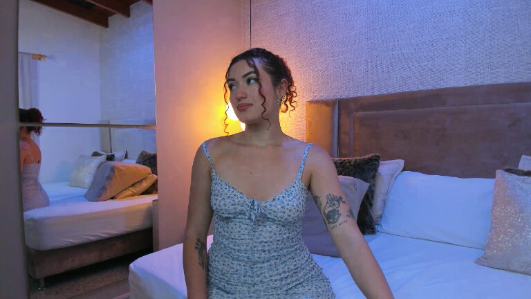 GabyMontclaiir's Streamate show and profile