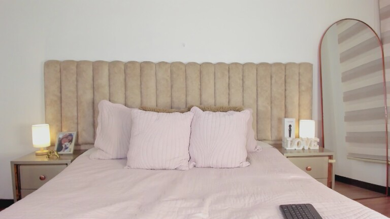 SophieRestrepo's Streamate show and profile