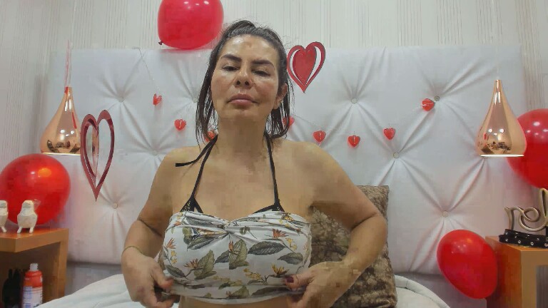 OrianaLaurent's Streamate show and profile