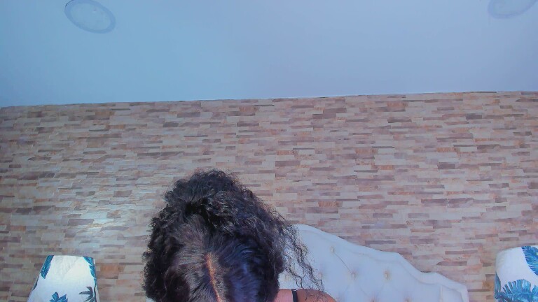 AnnyDuque's Streamate show and profile