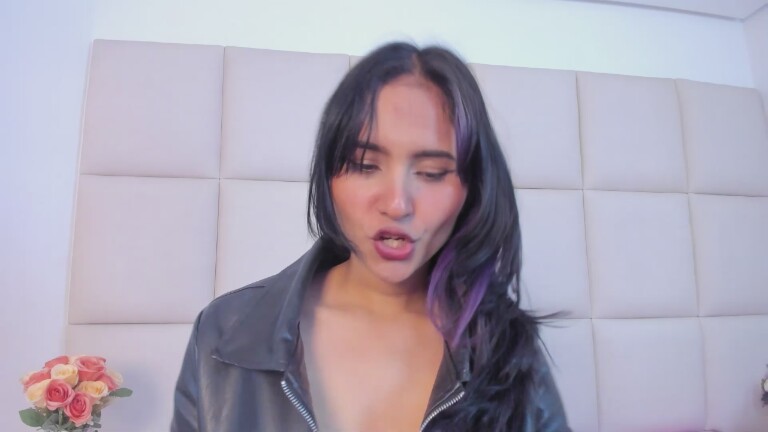 SamanthaLevy's Streamate show and profile