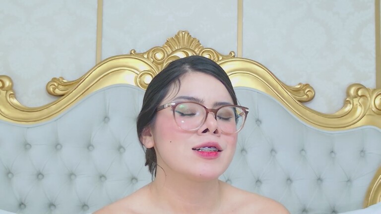 ZoeCortes's Streamate show and profile