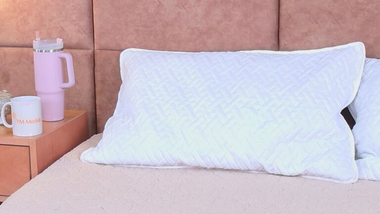 AlanaPierce's Streamate show and profile