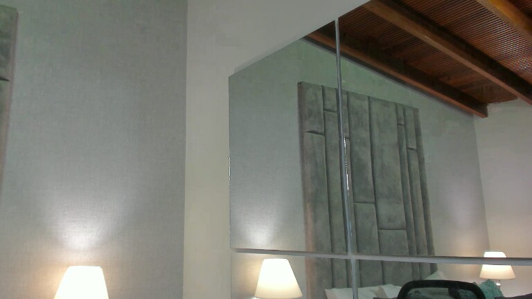 ZairaAbad's Streamate show and profile