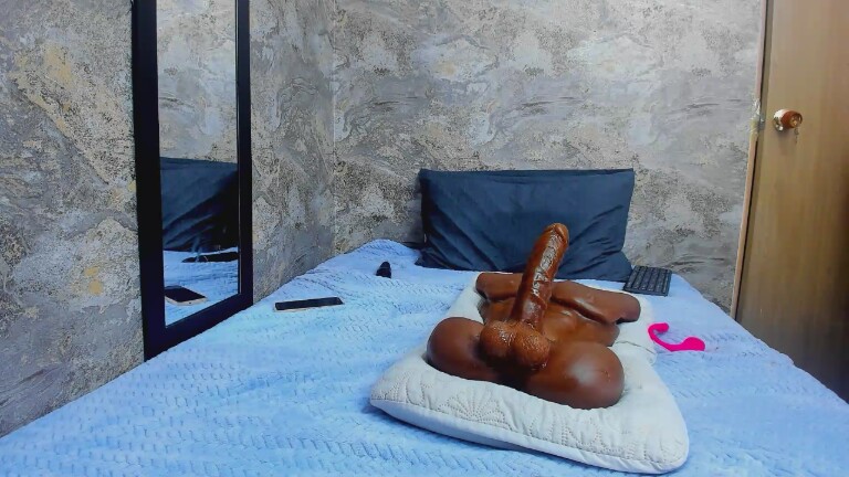 MatureePure's Streamate show and profile