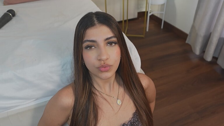 VictoriaJoliegb's Streamate show and profile