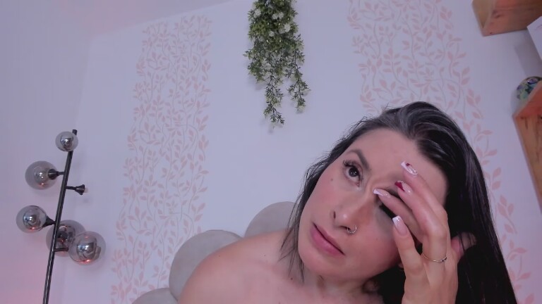 HannaRogerss's Streamate show and profile