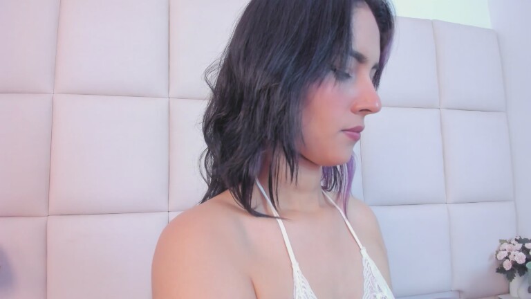 SamanthaLevy's Streamate show and profile