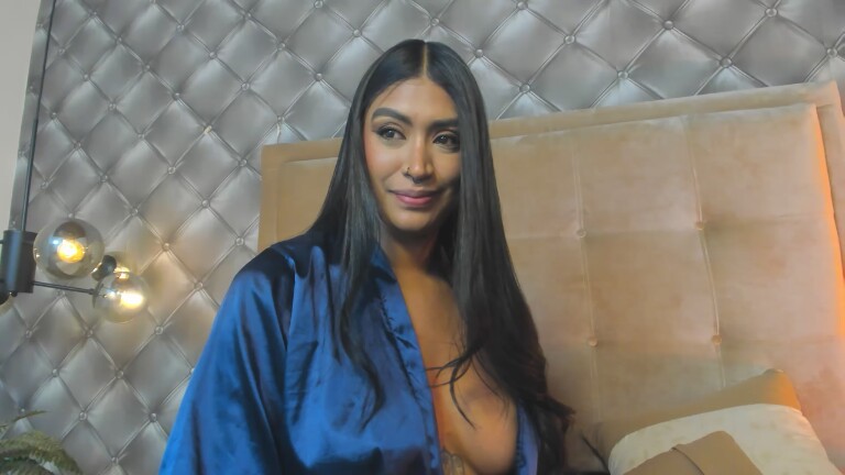 Emmily_Coopers's Streamate show and profile