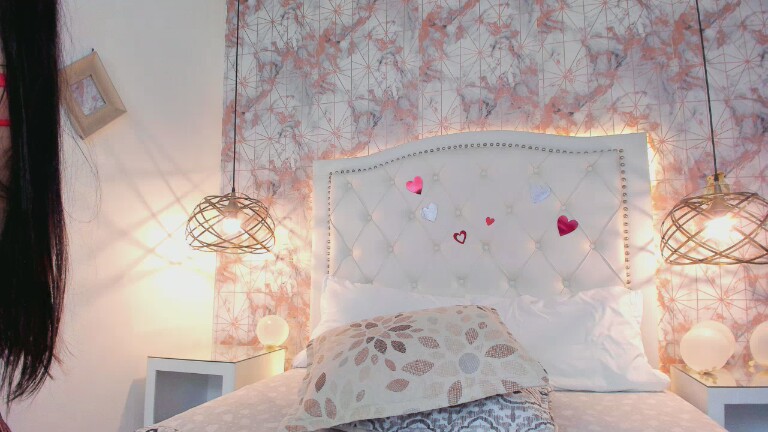 ScarletMore's Streamate show and profile