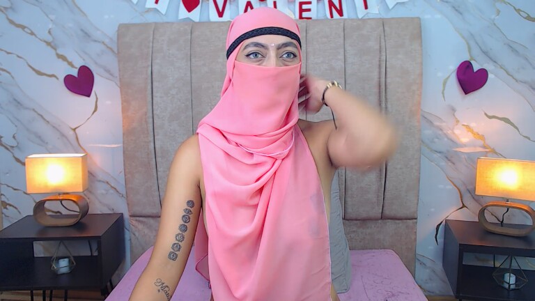 Aisha_Emerald's Streamate show and profile