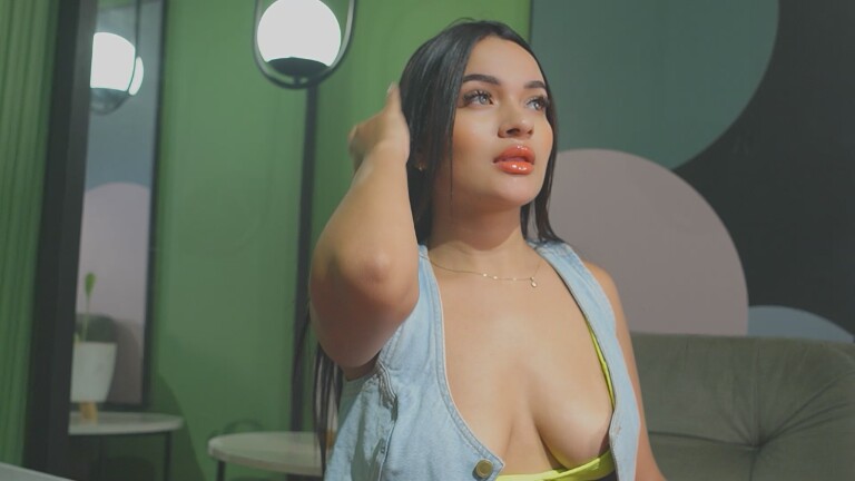 BratzLuxy's Streamate show and profile