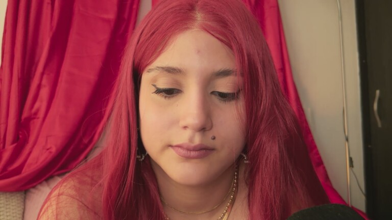 HaileyBunny_18's Streamate show and profile