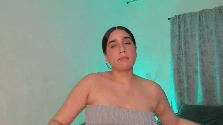 LlilyEvans's Streamate show and profile