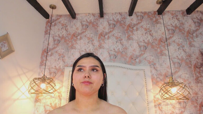 SaharaLyn's Streamate show and profile